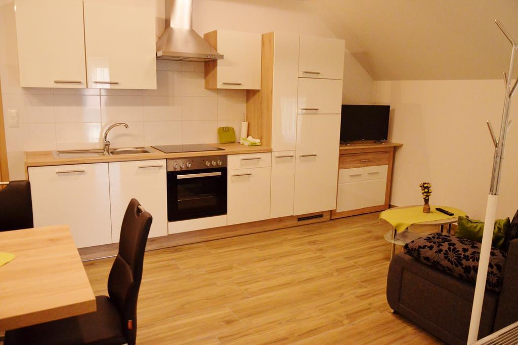 Turisticna Kmetija Cebelji Gradic Apartment Rogašovci Exterior foto