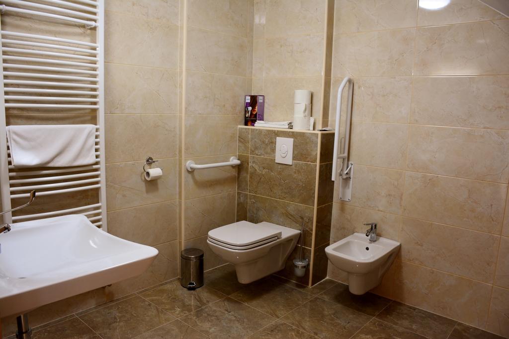 Turisticna Kmetija Cebelji Gradic Apartment Rogašovci Exterior foto